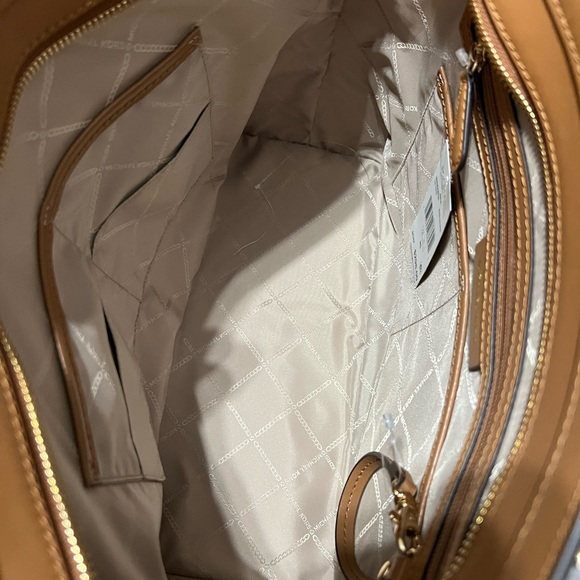 Michael Kors Aria Large Brown Acorn Signature Tote Shoulder Handbag  NWT - Picture 10 of 14